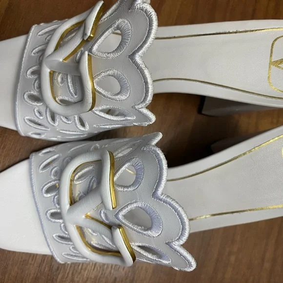 Valentino Garavani ateleir san Gallo 08 edition lasercut leather sandal  37.5 - Picture 10 of 10